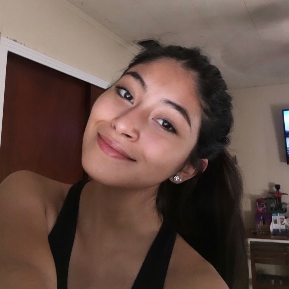Meet your Posher, Alyssa